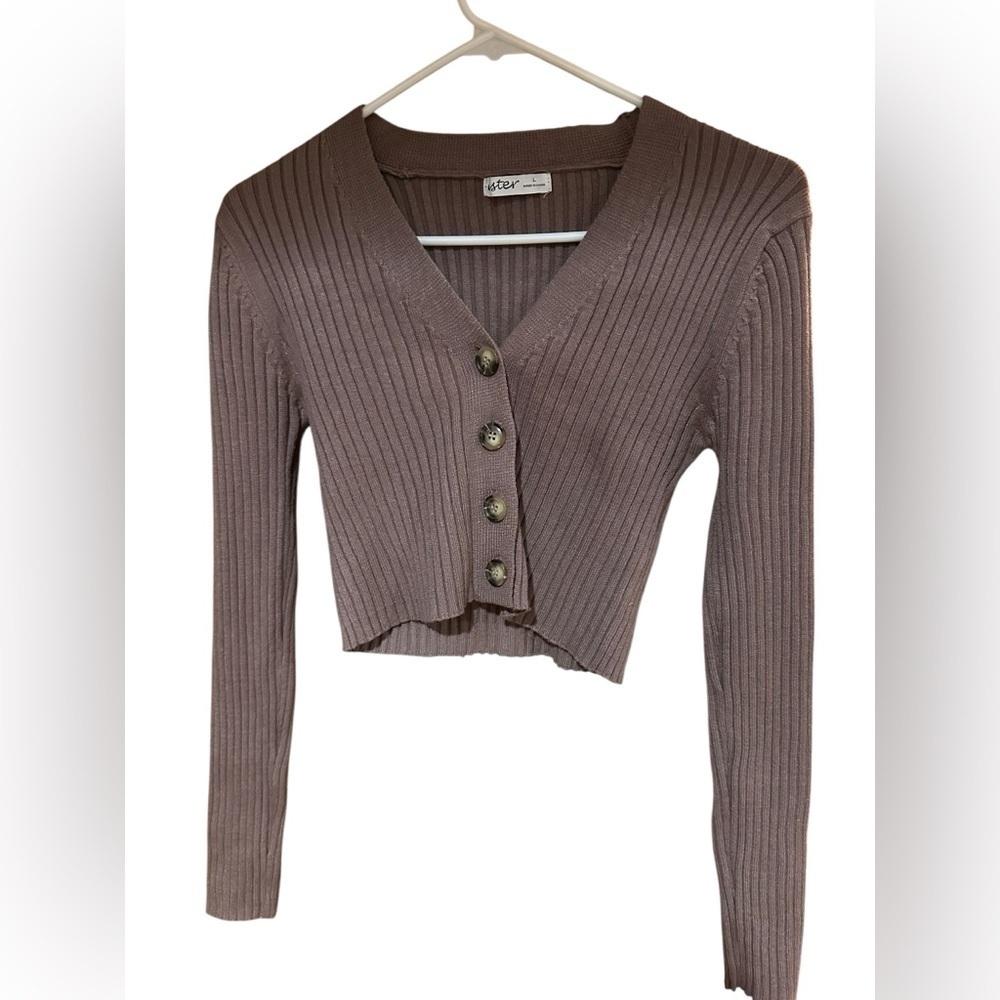 Aster Ribbed Knit Cropped Cardigan in Chocolate